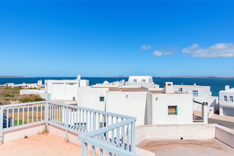 6 Bedroom Property for Sale in Paradise Beach Western Cape